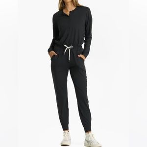 New without tags Vuori Lux Henley jumpsuit, Navy Heather